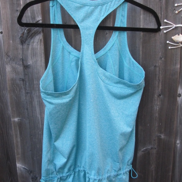 🔥4/$25🔥 32 DEGREES Weatherproof Women's Yoga Tank in green - Picture 5 of 7